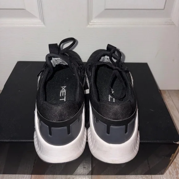 NIKE METCON SNEAKERS - Picture 2 of 3